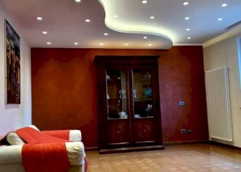 Salone - Quadrilocale via Ginestrelle, San Giorgio del Sannio - foto 1