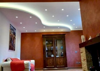 Salone - Quadrilocale via Ginestrelle, San Giorgio del Sannio - foto 2