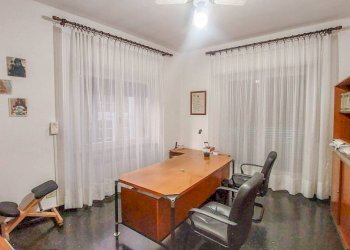 Stanza arredata - Quadrilocale corso Sardegna, Genova (zona Marassi) - foto 4