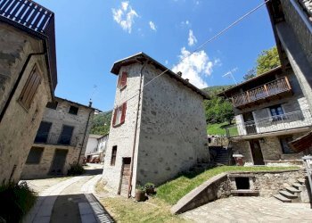Facciata - Rustico contrada Ligari, Sondrio - foto 4