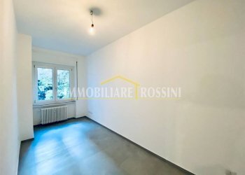 Stanza non arredata - Appartamento via San Pedrino, 18, Varese - foto 15