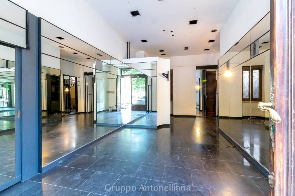 interni - Shop corso Re Umberto, 72, Torino - photo 3