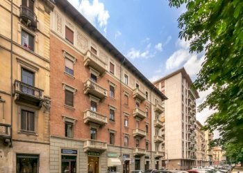 Facciata - Shop corso Re Umberto, 72, Torino - photo 1