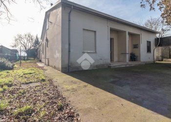 Villa Via Becchi Tognini Est, Ravenna (zona San Zaccaria) - foto 33