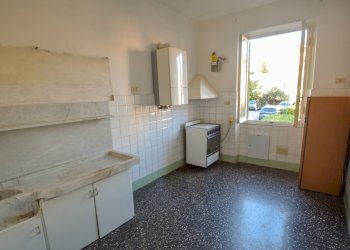 Quadrilocale Via Buffa, Genova (zona Voltri) - foto 13