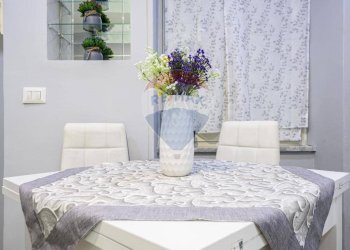 Trilocale Vico Zite Al Lavinaio, Napoli (zona Mercato) - foto 3