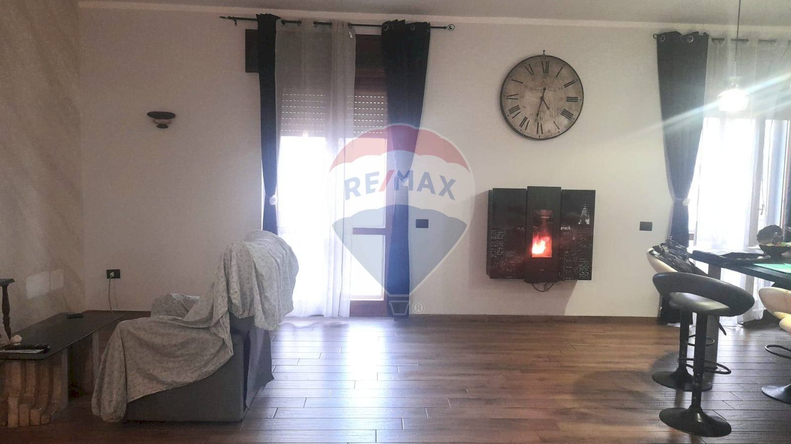 Apartment Via Arcangelo Corelli, Napoli (neighborhood Pianura) - photo 3