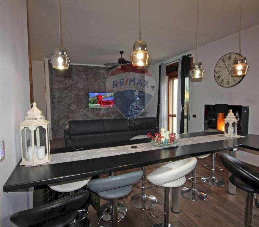 Apartment Via Arcangelo Corelli, Napoli (neighborhood Pianura) - photo 2