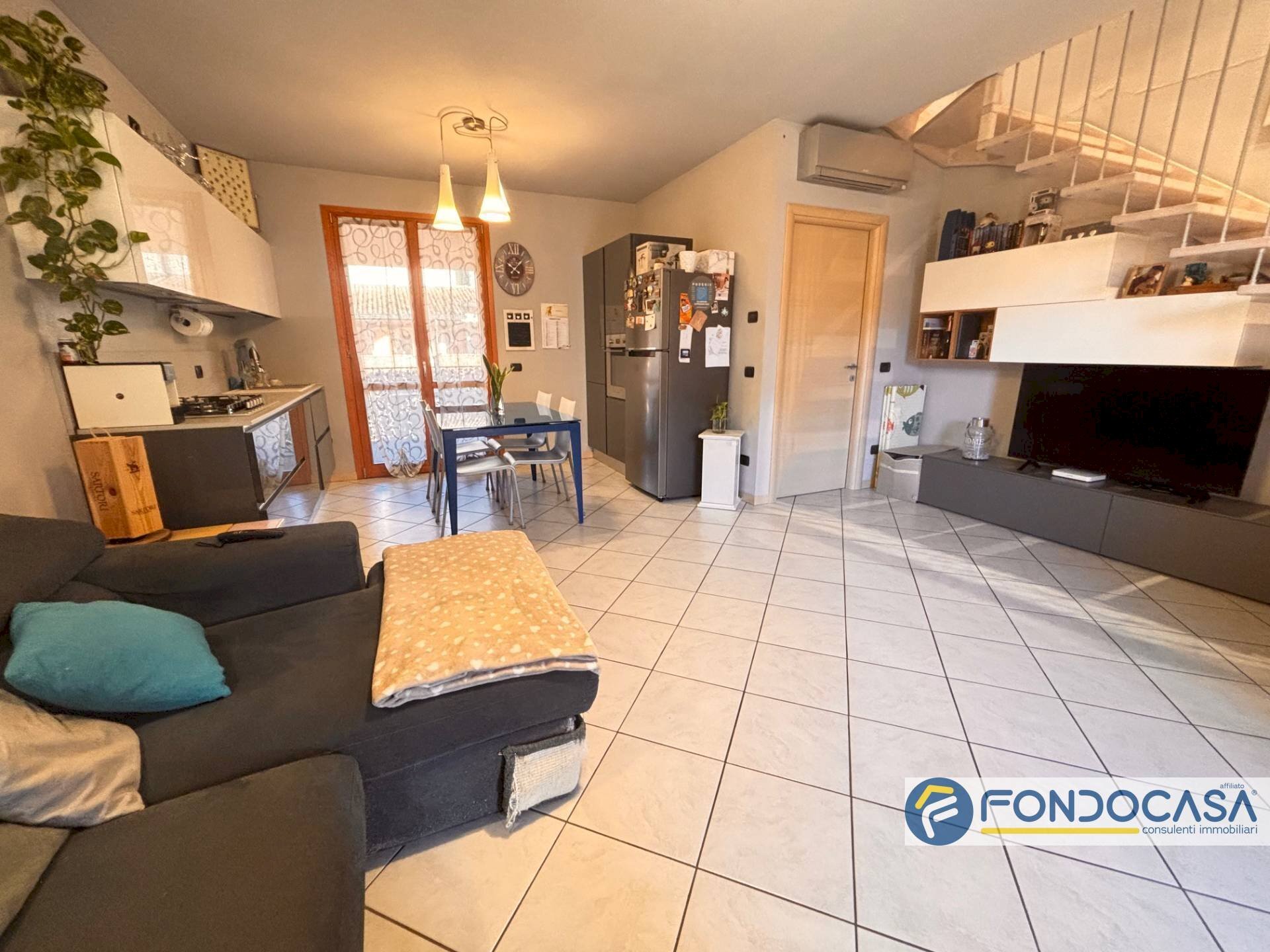 Three-room apartment Palazzolo sull'Oglio via Molinara, Palazzolo sull'Oglio - photo 3