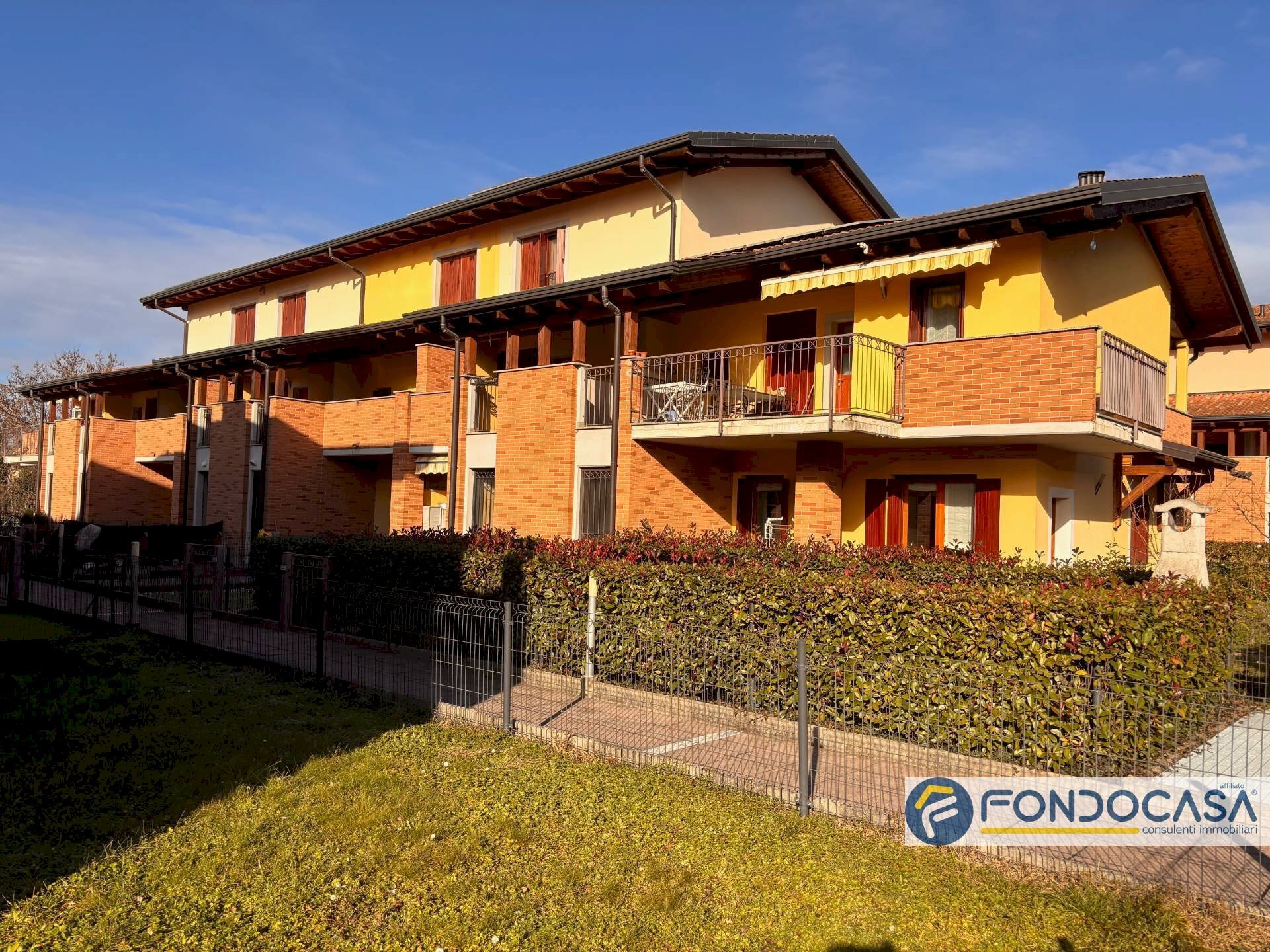 Three-room apartment Palazzolo sull'Oglio via Molinara, Palazzolo sull'Oglio - photo 1