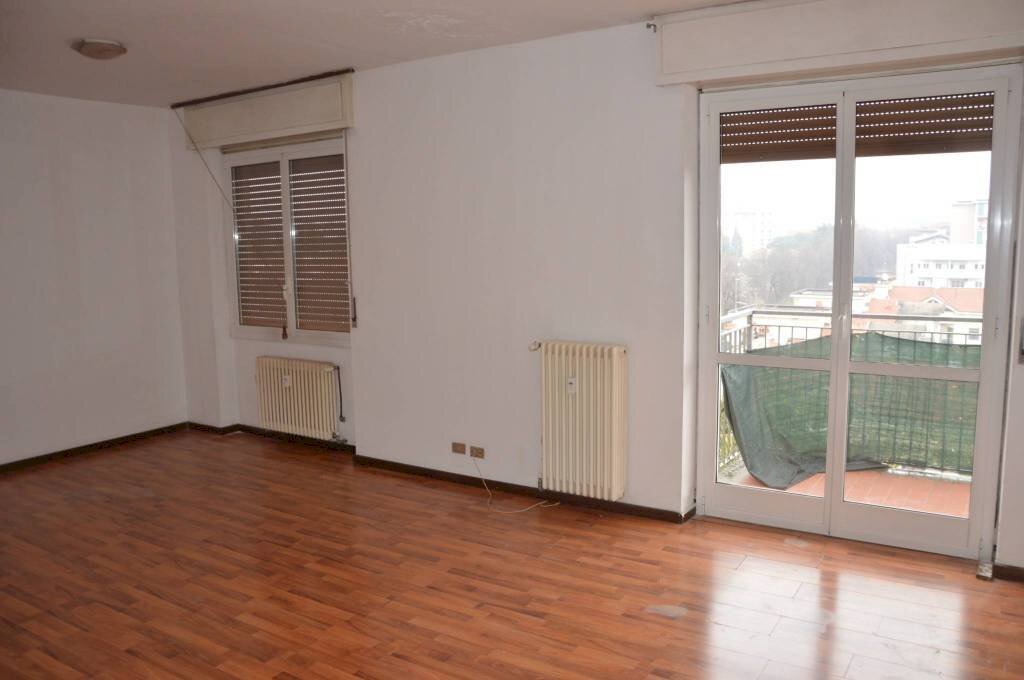 Cucina - Trilocale corso Leonardo da Vinci, 33, Gallarate - foto 2