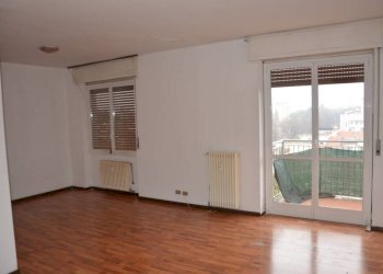 Cucina - Trilocale corso Leonardo da Vinci, 33, Gallarate - foto 1