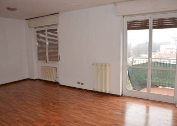 Cucina - Trilocale corso Leonardo da Vinci, 33, Gallarate - foto 2