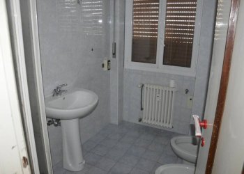 Bagno - Trilocale corso Leonardo da Vinci, 33, Gallarate - foto 12