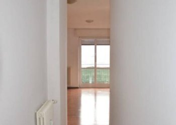 Corridoio - Trilocale corso Leonardo da Vinci, 33, Gallarate - foto 17