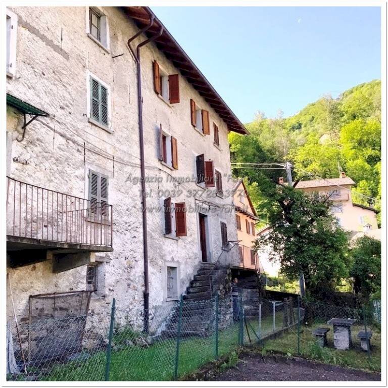 Facciata - Casa indipendente Gurro - foto 2