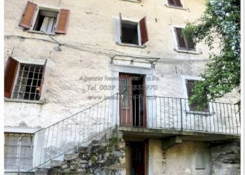 Facciata - Casa indipendente Gurro - foto 1