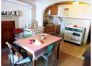 Cucina - Casa indipendente Gurro - foto 3