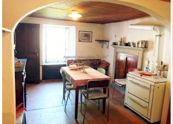 Salone - Casa indipendente Gurro - foto 19