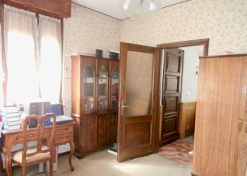 Soggiorno - Villa Frazione Foglia, 5, Vallanzengo - foto 10