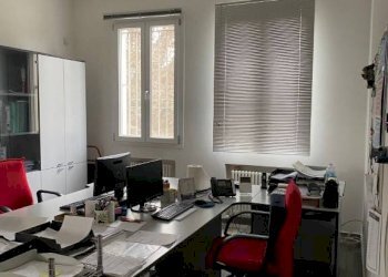 Stanza arredata - Shed via Achille Grandi, Granarolo dell'Emilia - photo 9