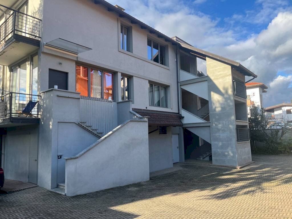 Facciata - Attico via Giuseppe Garibaldi, Cossato - foto 1