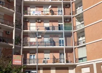 Three-room apartment Viale Tunisi, Siracusa - photo 2