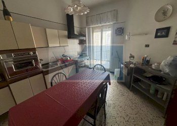 Three-room apartment Viale Tunisi, Siracusa - photo 8