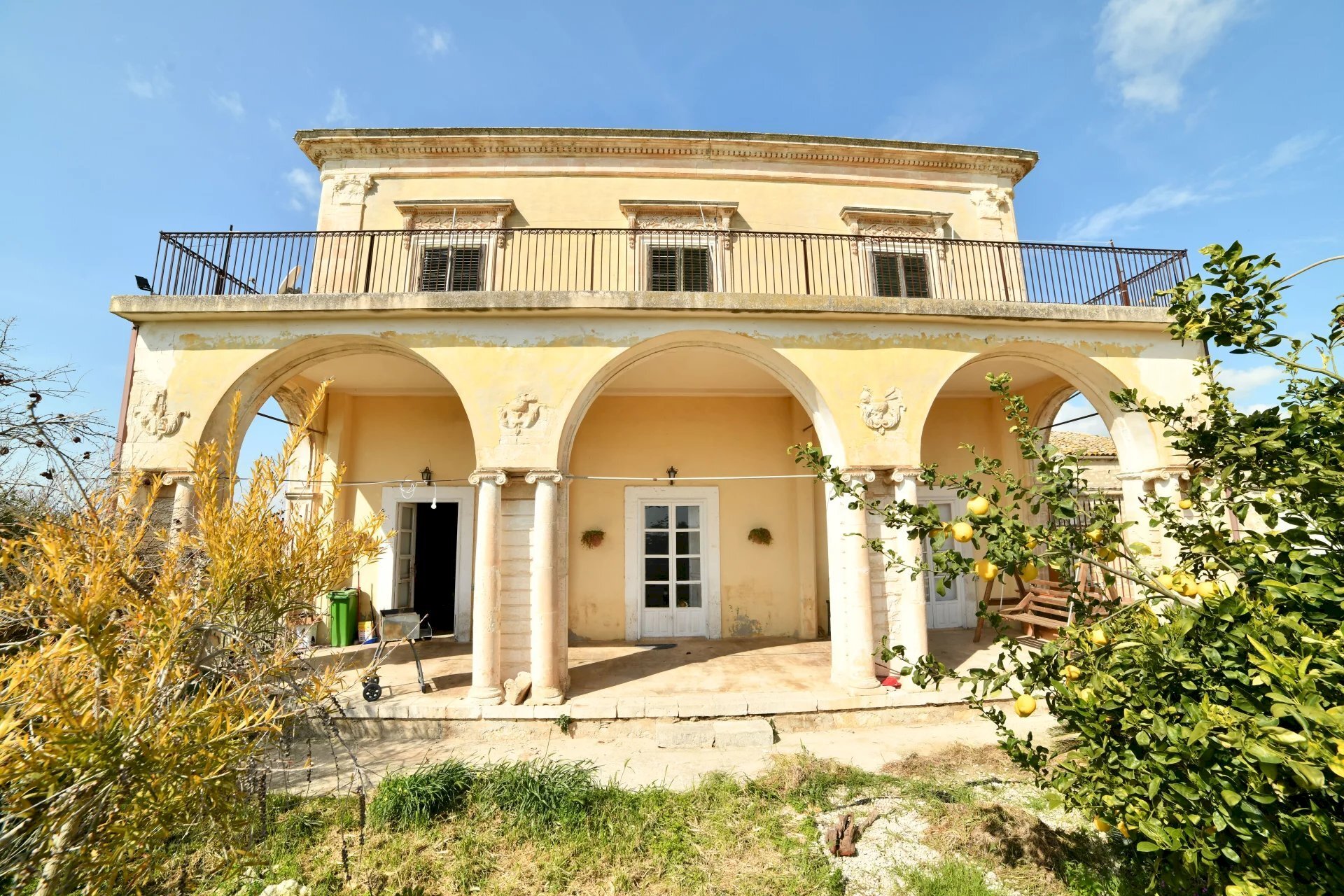 Villa Modica - foto 1