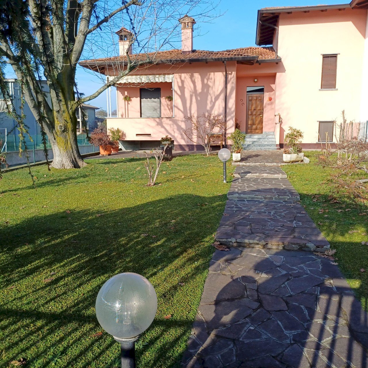 Villa Bifamiliare San Giorgio Piacentino - foto 1