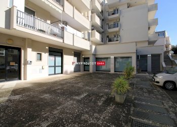 Negozio Via Villa Castelli, Martina Franca - foto 4