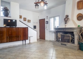 Villa Unifamiliare Strada Provinciale Caprolatta Secondo Tronco, Caprarola - foto 6