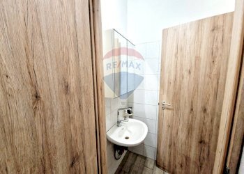 Commercial Activity Viale Somalia, Roma (neighborhood Somalia) - photo 6