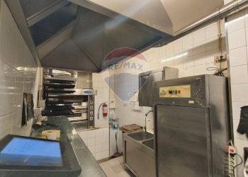 Commercial Activity Viale Somalia, Roma (neighborhood Somalia) - photo 12