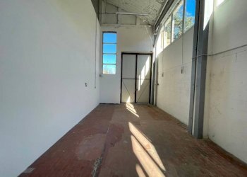 Interno non residenziale - Capannone strada Statale per Voghera, Tortona - foto 14