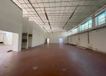 Interno non residenziale - Capannone strada Statale per Voghera, Tortona - foto 5