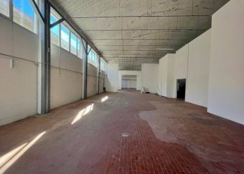 Interno non residenziale - Capannone strada Statale per Voghera, Tortona - foto 9