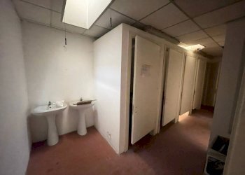 Bagno - Capannone strada Statale per Voghera, Tortona - foto 10
