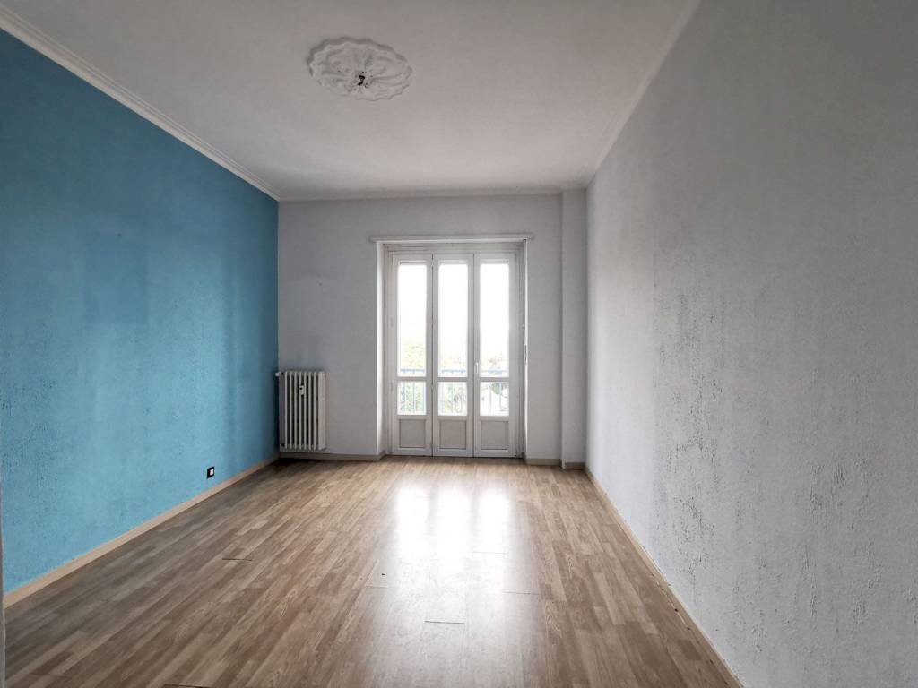 Camera da letto - Three-room apartment via Giovanni Servais, 15, Torino - photo 2