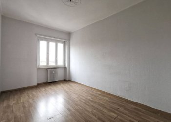 Stanza non arredata - Trilocale via Giovanni Servais, 15, Torino - foto 13