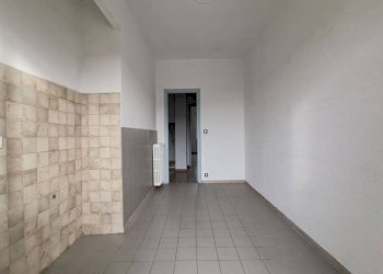 Stanza non arredata - Trilocale via Giovanni Servais, 15, Torino - foto 18