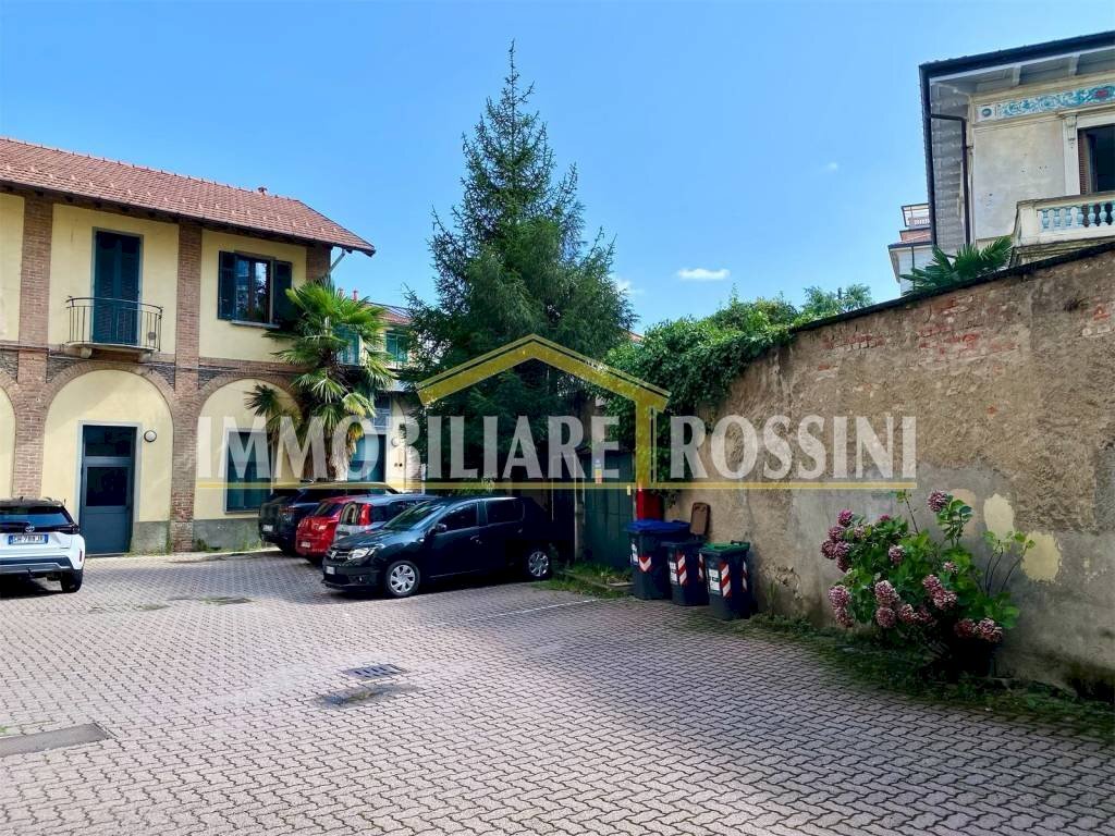 Zona - Box via Camillo Benso di Cavour, 38, Varese - foto 2