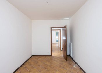 Camera da letto - Three-room apartment piazza Golgi, 19, Arenzano - photo 25