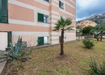 Giardino - Trilocale piazza Golgi, 19, Arenzano - foto 5