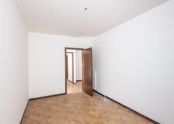 Camera da letto - Three-room apartment piazza Golgi, 19, Arenzano - photo 23