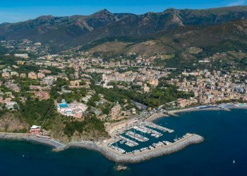 Zona - Three-room apartment piazza Golgi, 19, Arenzano - photo 32