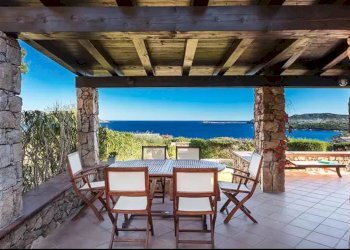 Villa a Schiera San Teodoro - foto 1