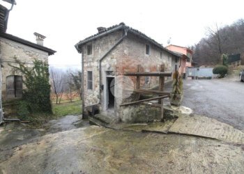 Rustic Str. di Cevola e Cavirano, Lesignano de' Bagni - photo 1