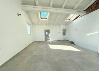 Salone - Casa indipendente via Principi d'Acaja, Pinerolo - foto 3