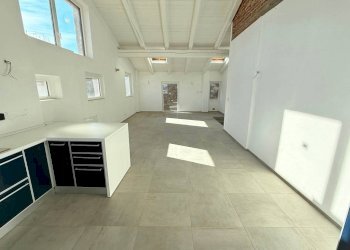 Salone - Casa indipendente via Principi d'Acaja, Pinerolo - foto 4